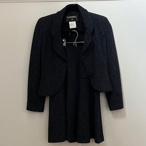 Chanel Navy Tweed Boucle Women's  Jacket Skirt Suit